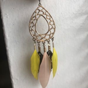 “Dream catcher” BaubleBar Feather earrings!!